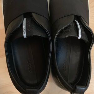 ecco womens soft 8 band low